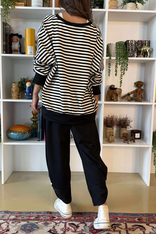 The Sunday Morning Stripe V Slouch Sweatshirt Black Ecru
